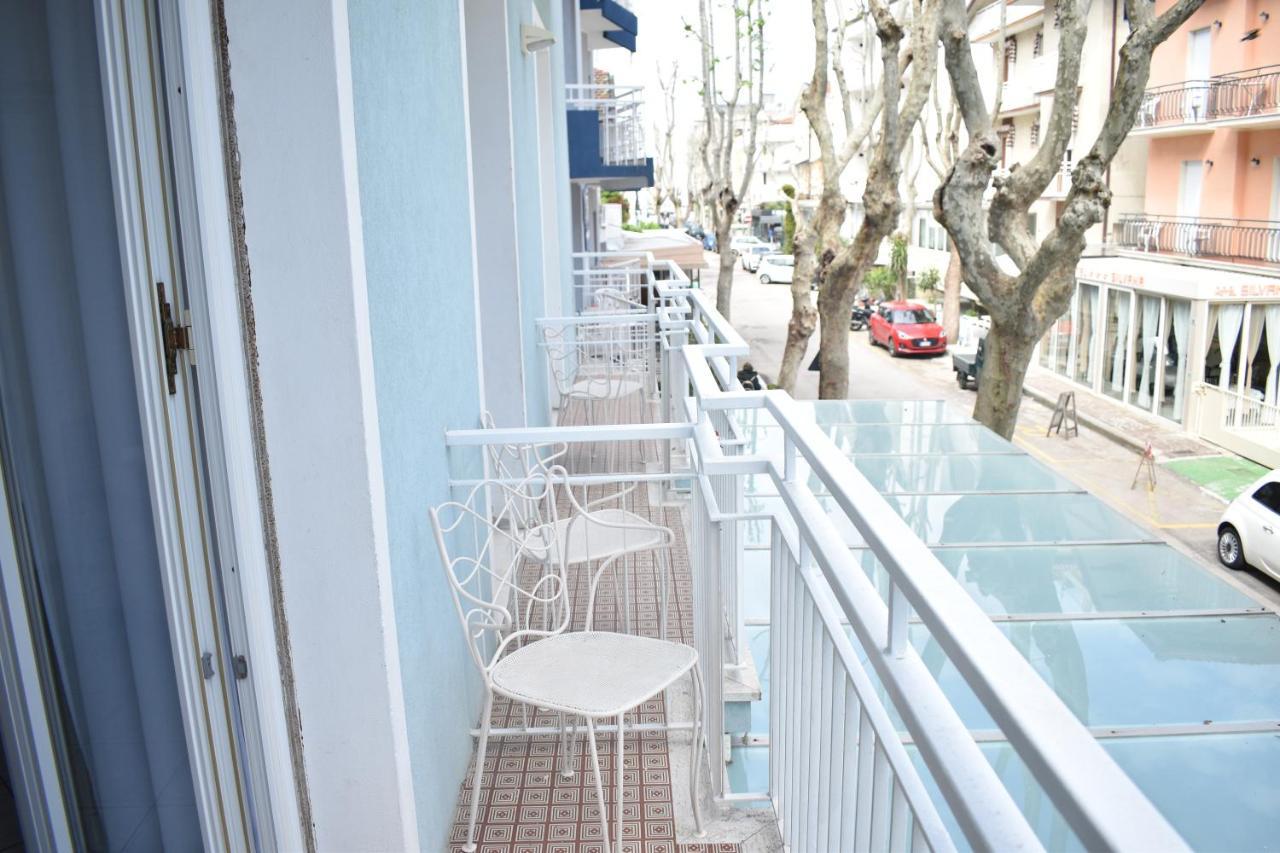 Hotel Ginevra E Residence Каттолика Экстерьер фото